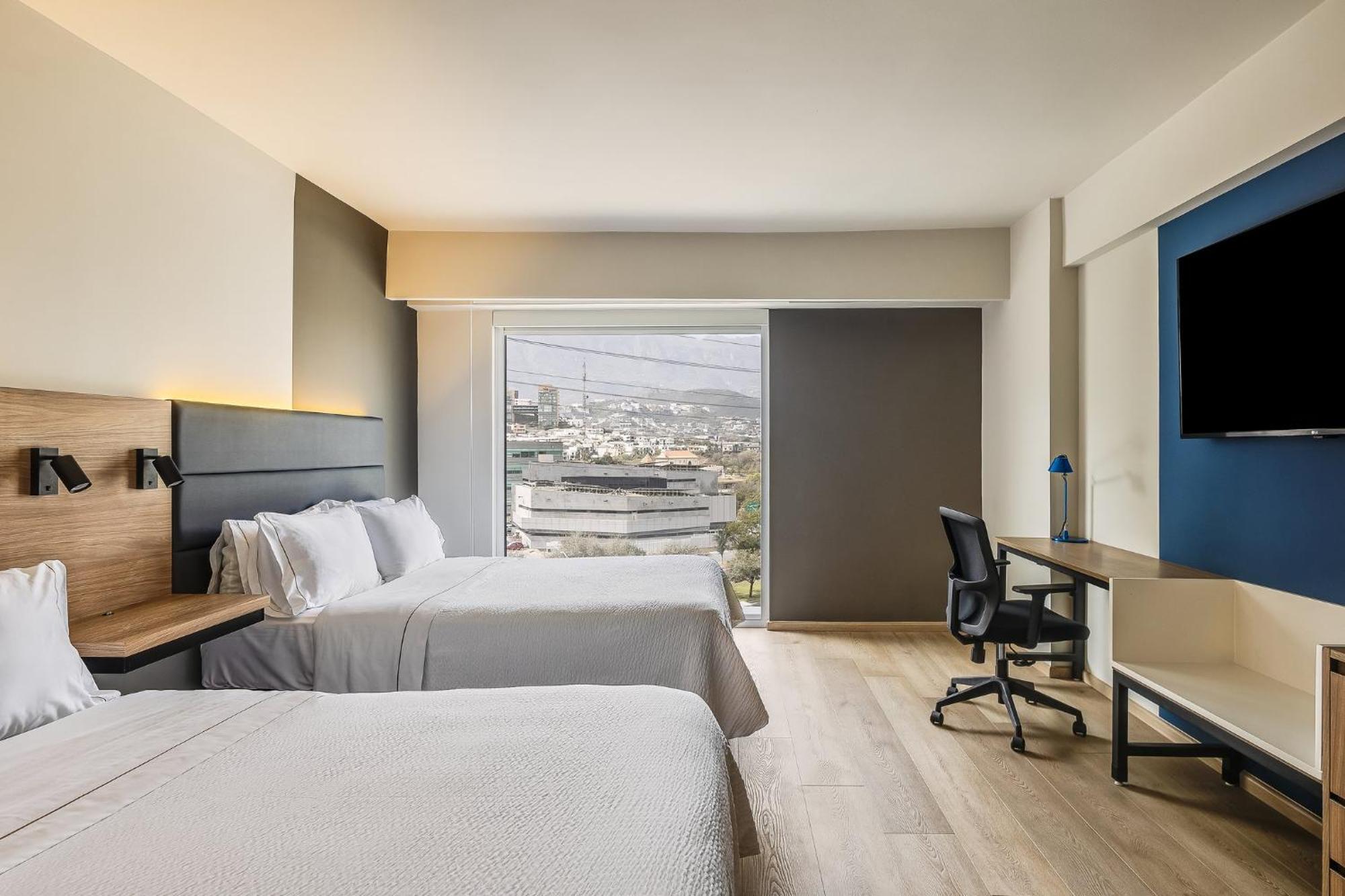 Fiesta Monterrey Valle Hotel 4*